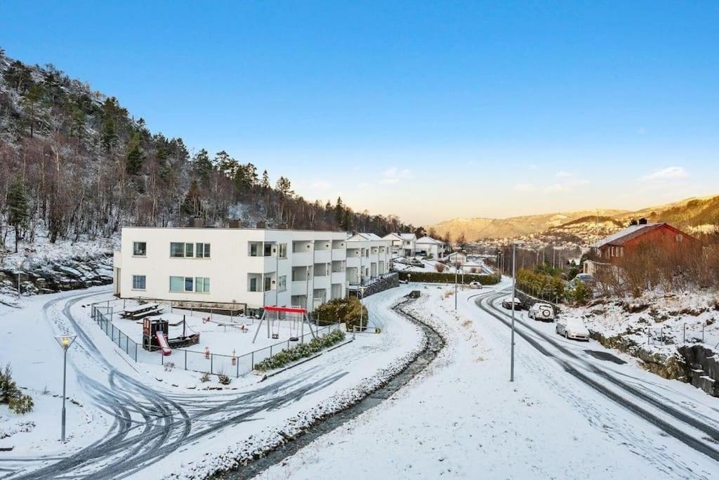 Stor Og Moderne Leilighet I Indre Arna Bergen Gratis Parkering!! Exteriör bild